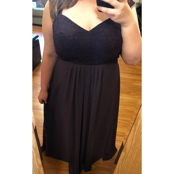 Plum Purple Prom Dress w/ Button Down back Size 16 - Picture 2 of 8